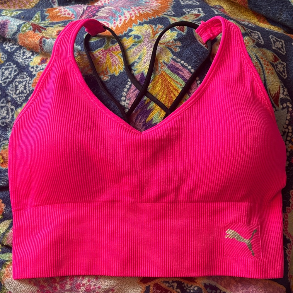 Puma Women's Vibrant Pink Sports Bra Criss Cross back straps